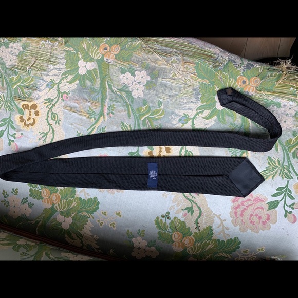 Black-tie ensemble - Picture 2 of 5